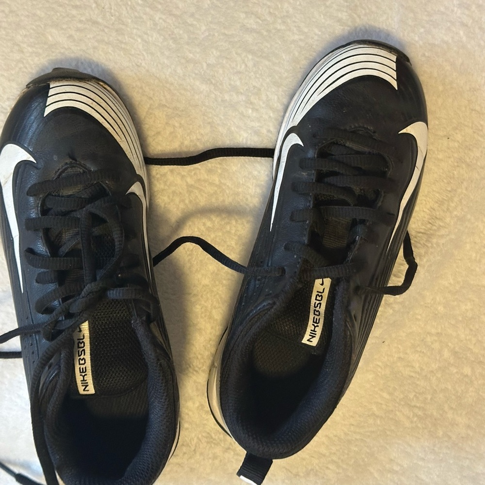 Nike Black and White Athletic Cleats